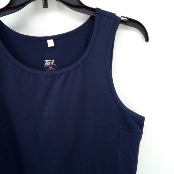 Tail Blue Mesh Panels Athletic Work Out Top M Gym Hiking Running Rowing Tennis - Picture 6 of 8